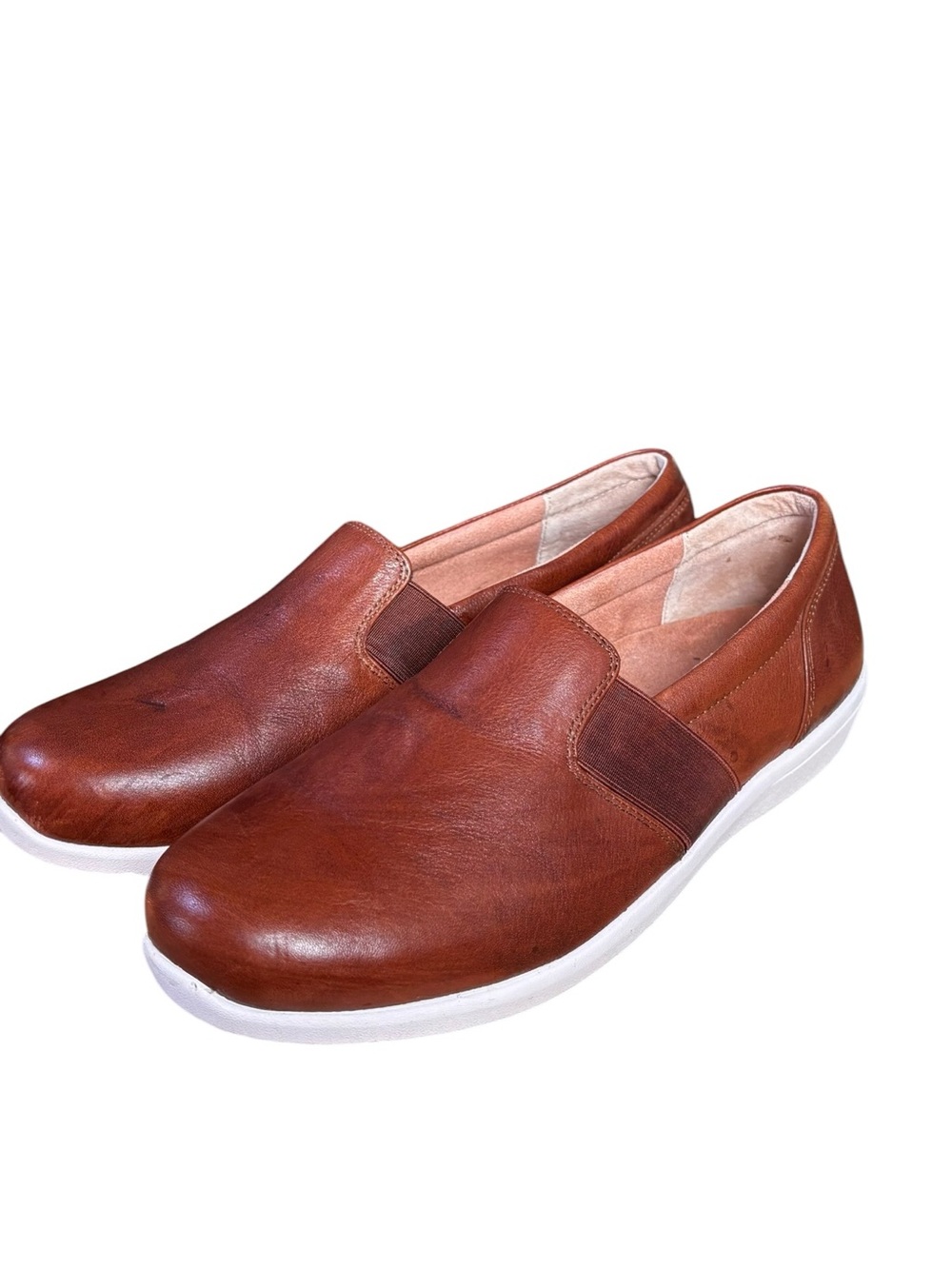 Vionic Gianna Leather Slip-On Shoes – Cognac Brown | Women’s Size 9 Wide